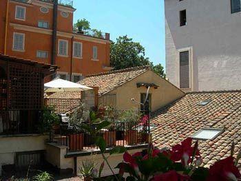 Pettinary Village 3* Roma